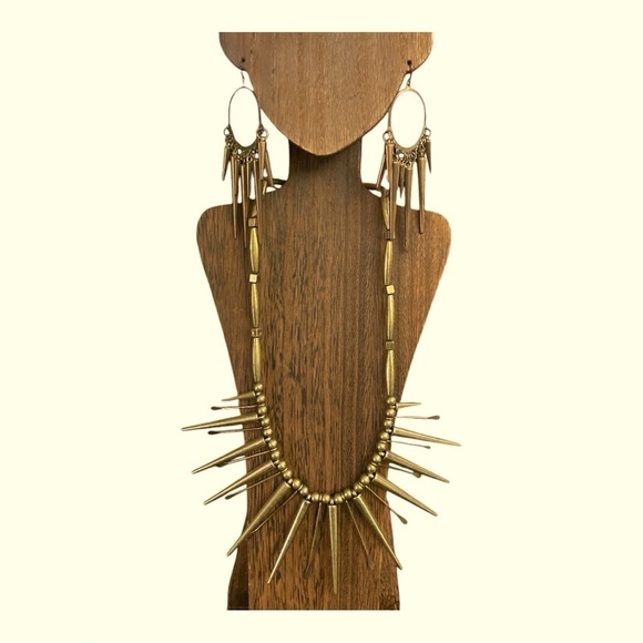 Bronze Spiked Necklace and earring set - Picture 3 of 9